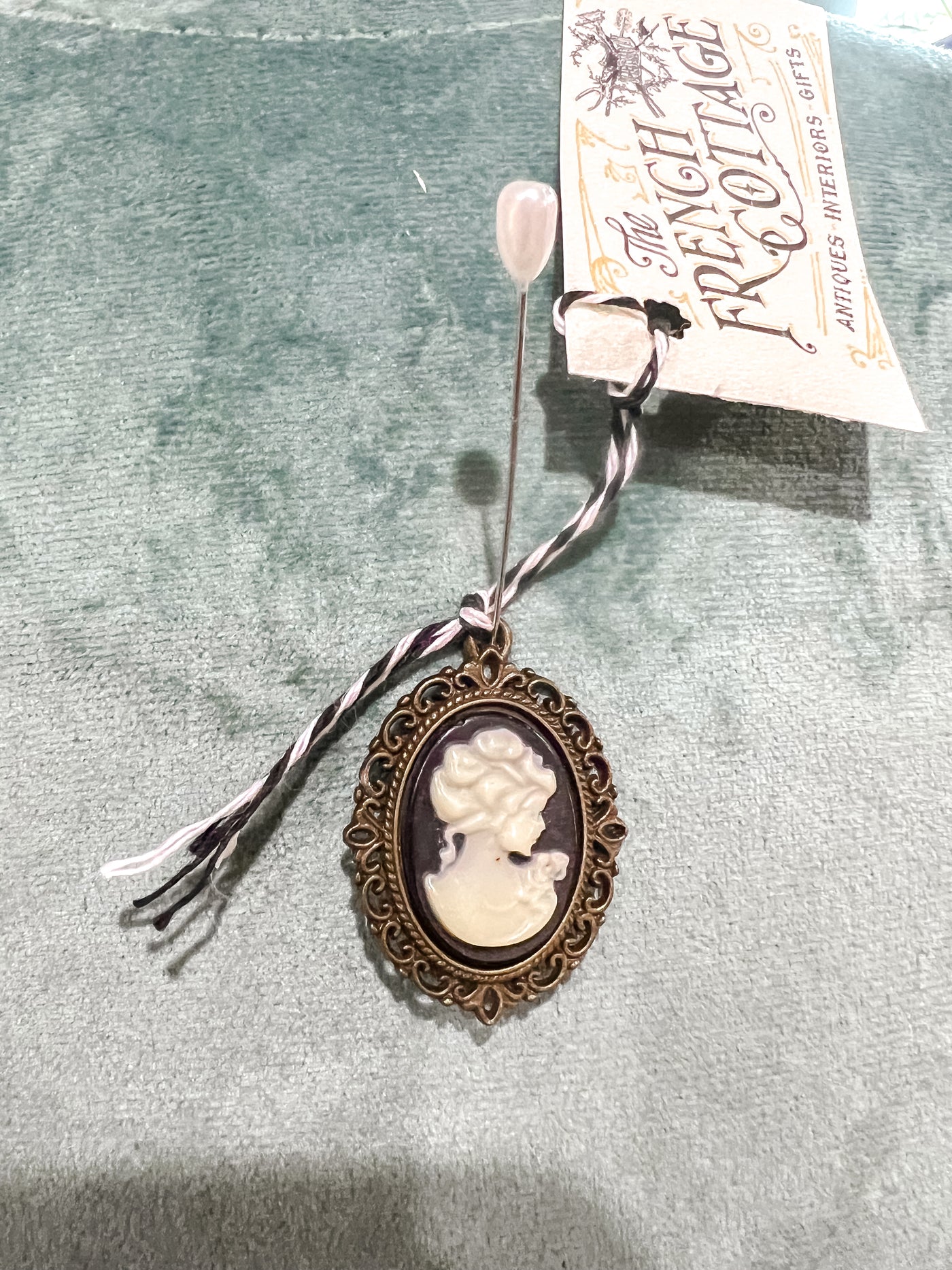 Vintage French Cameo Pendant