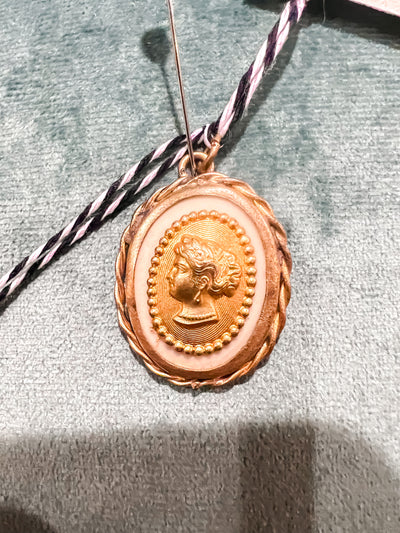 Vintage French Cameo Pendant