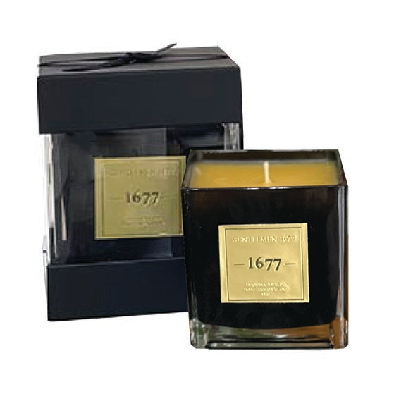 1677 Boxed Candle