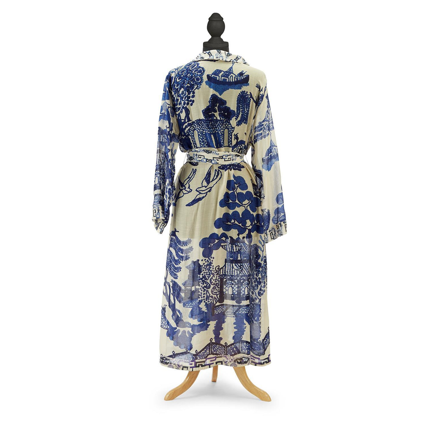 Giant Blue Willow Robe