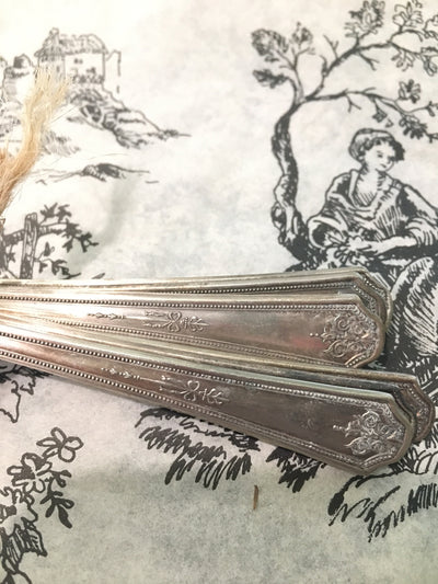 Vintage Carlton Silver Plate s/8  Butter or Cheese Spreaders