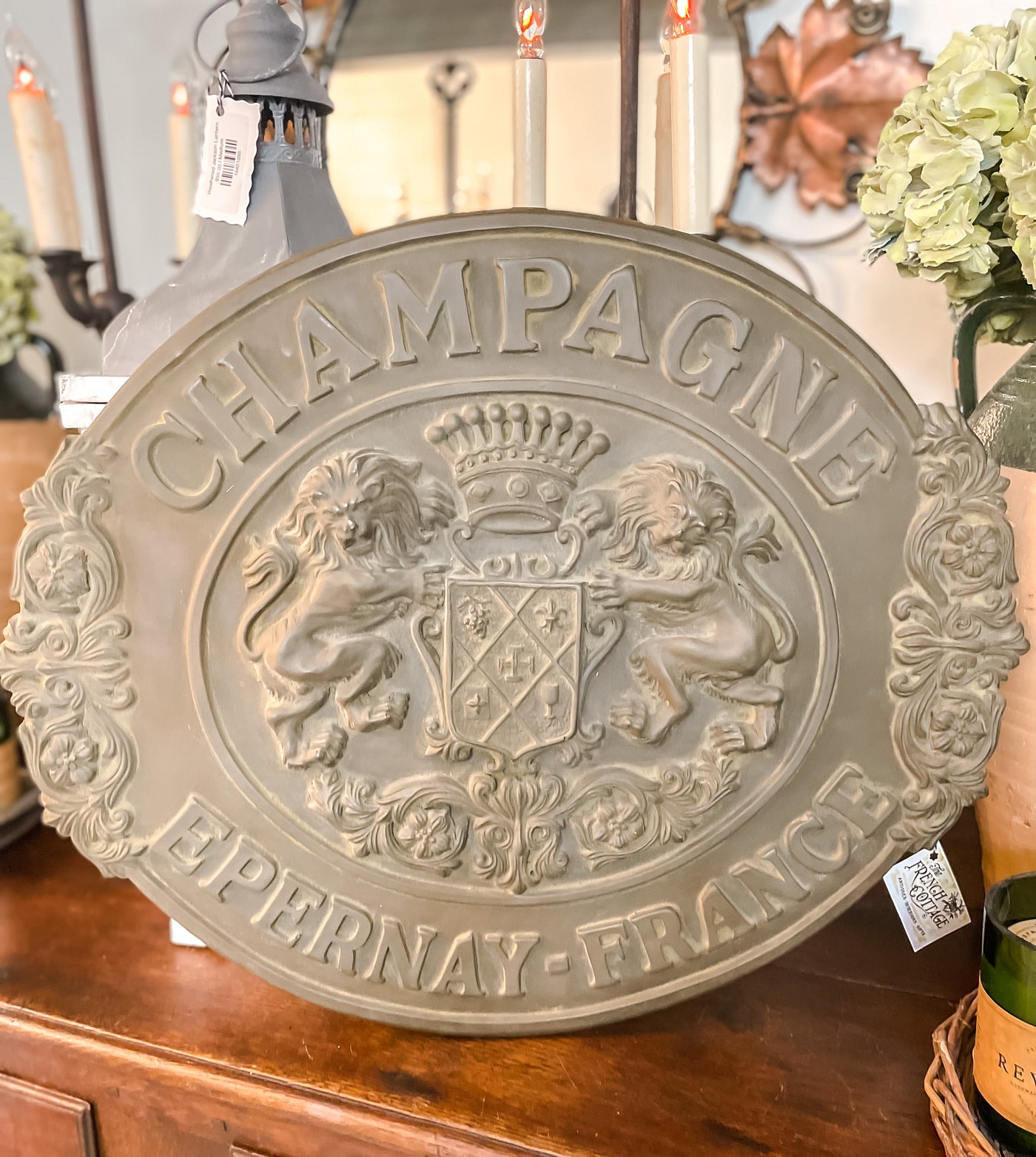 Lion Crest Champagne Shield